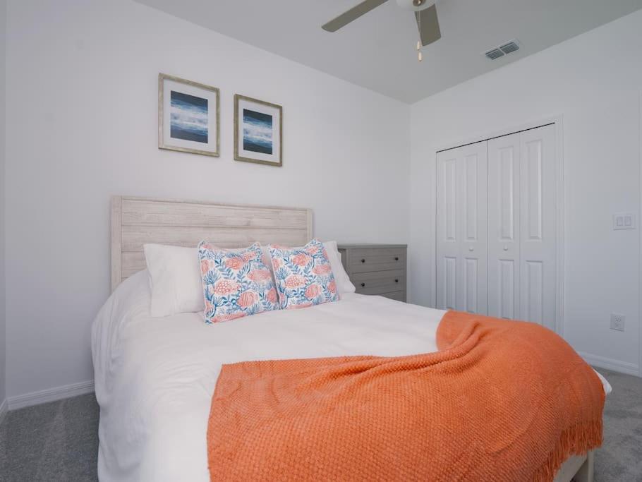 Modern Oasis! 3Br Townhouse In A Lagoon Community Wesley Chapel Eksteriør billede